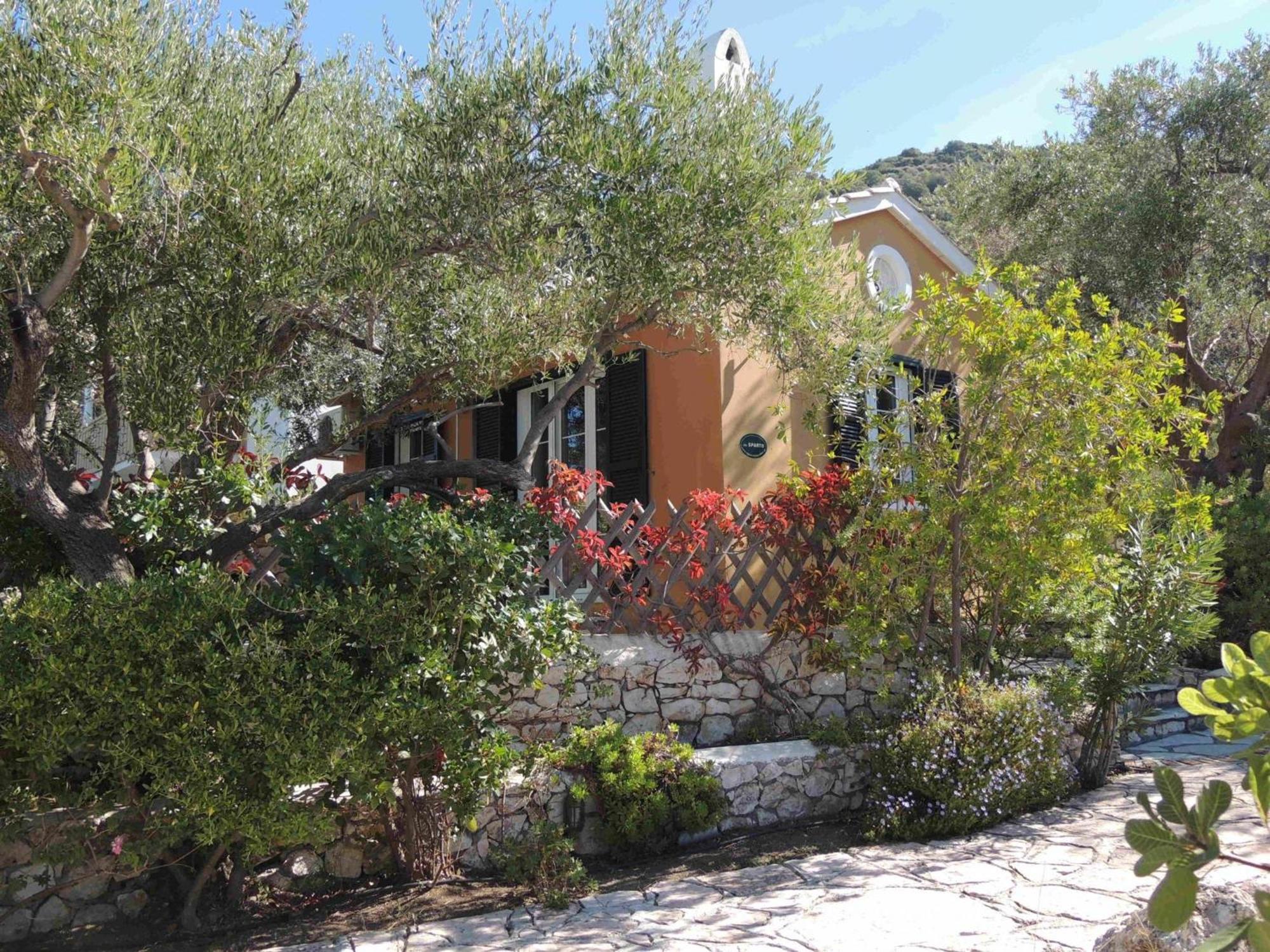 Agios Nikitas Villas Eksteriør bilde