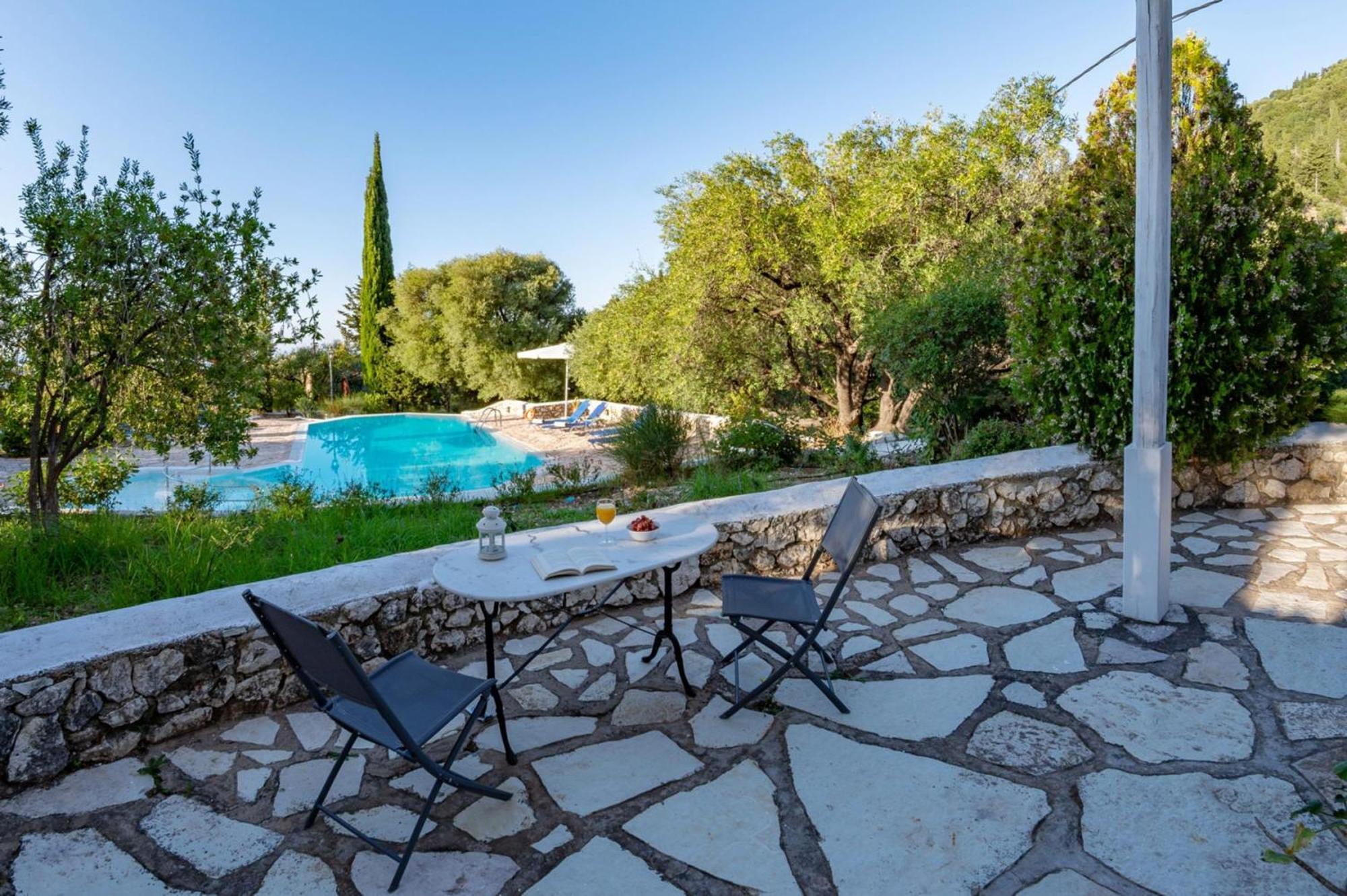 Agios Nikitas Villas Eksteriør bilde